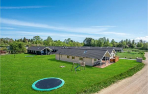 8 Bedroom Stunning Home In Vejby, Vejby